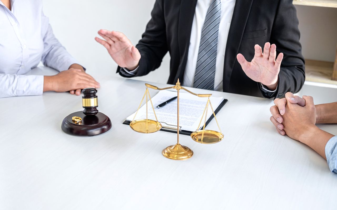 Best UK Immigration Lawyer – Expert Solicitors For Visa, Spouses And Students